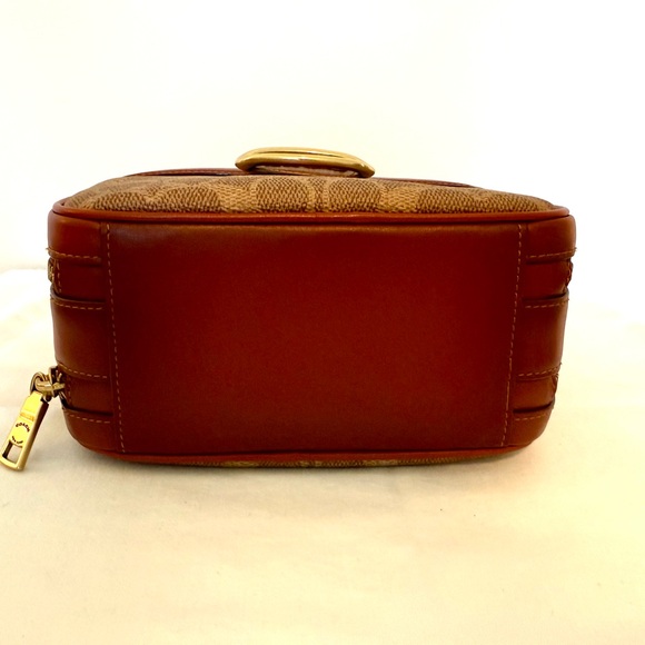 Coach 1941 Riley Lunchbox Crossbody - Picture 5 of 9